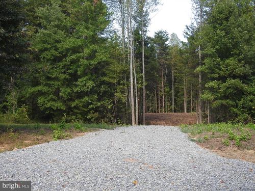 lot 8 Equestrian Landing Trl, BUMPASS, VA, 23024-4448 | Card Image