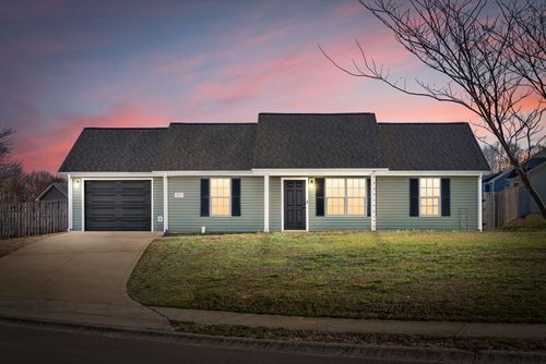 1071 Meshaw Trl, Clarksville, TN, 37040-2529 | Card Image