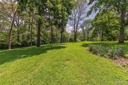 138 Green Trails Dr., Chesterfield, MO, 63017 | Card Image