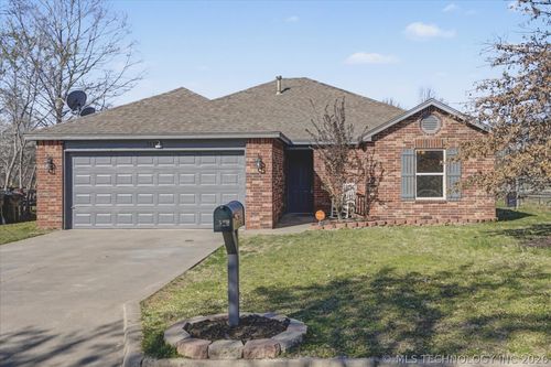 522 Timberlane, Skiatook, OK, 74070-9289 | Card Image