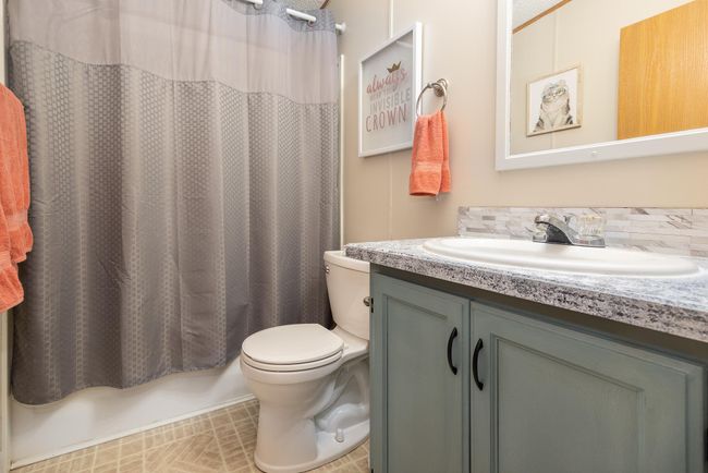 Guest bath..jpg | Image 14