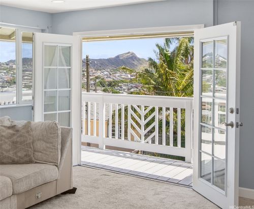 1720E Palolo Ave, Honolulu, HI, 96816-2589 | Card Image