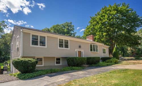 18 River Rd, Merrimac, MA, 01860-2228 | Card Image