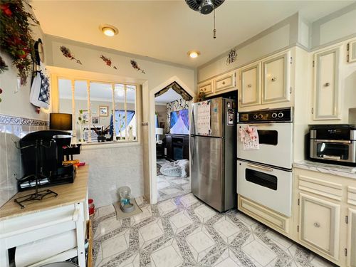 2-164 96th St, Howard Beach, NY, 11414-3709 | Card Image