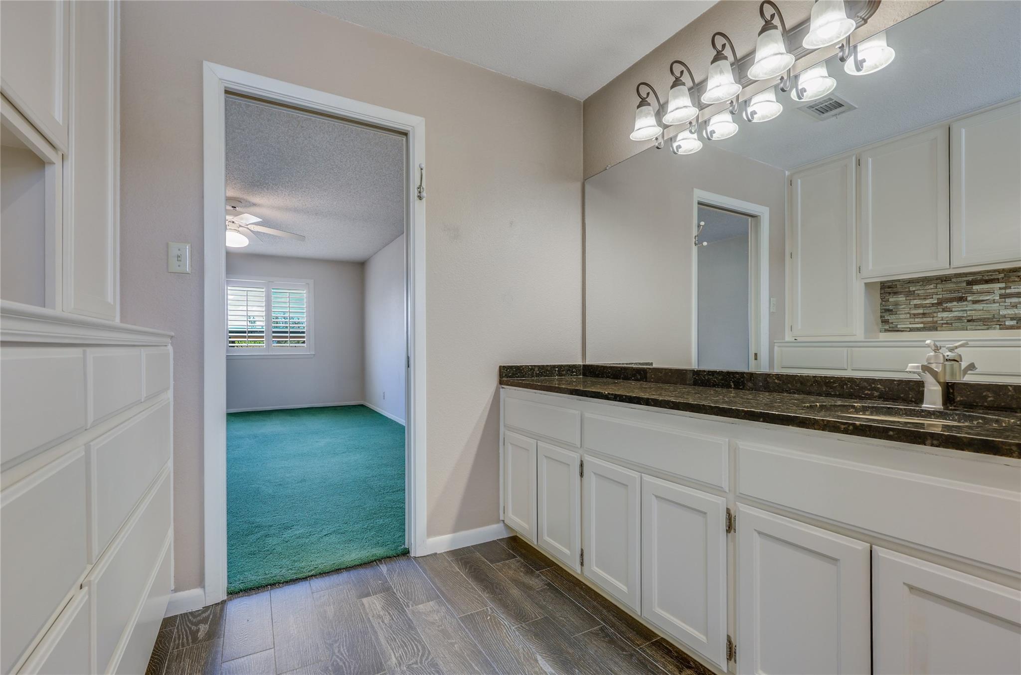Residential in Lago Vista 5