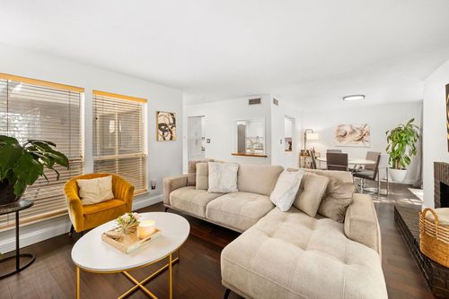 9810 Amberton Pkwy, Dallas, TX, 75243-2016 | Card Image