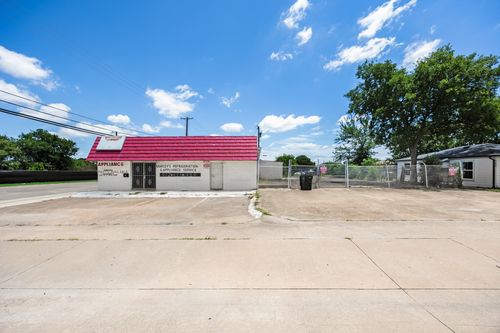 500 Ford St, Garland, TX, 75040-7343 | Card Image