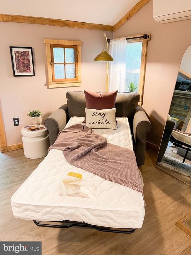 326 Preacher Ln, House other with 1 bedrooms, 1 bathrooms and null parking in Great Cacapon WV | Image 34
