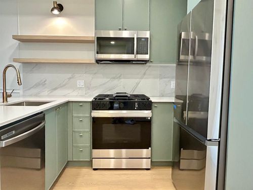 318-209 Lebleu St, Coquitlam, BC, V3K4L7 | Card Image
