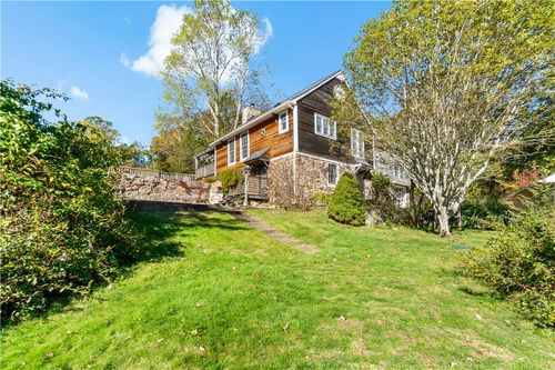 3 Punchbowl Trl, Richmond, RI, 02892-1035 | Card Image