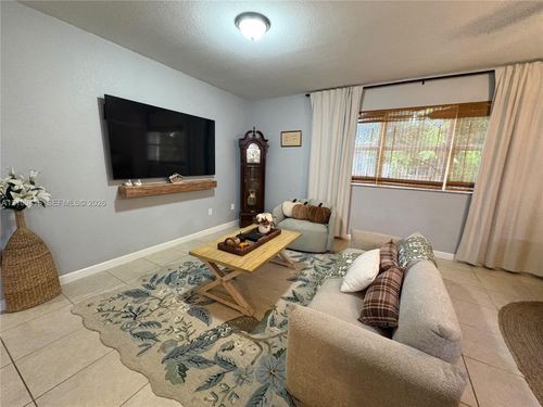 205-1495 Ne 33rd Ave, Homestead, FL, 33033-6138 | Card Image