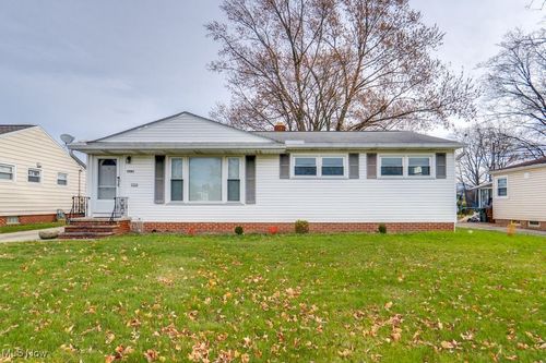 7591 Dawn Haven Dr, Parma, OH, 44130-5965 | Card Image