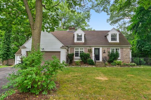 330 Poplar Dr, Oakville, ON, L6J4E1 | Card Image