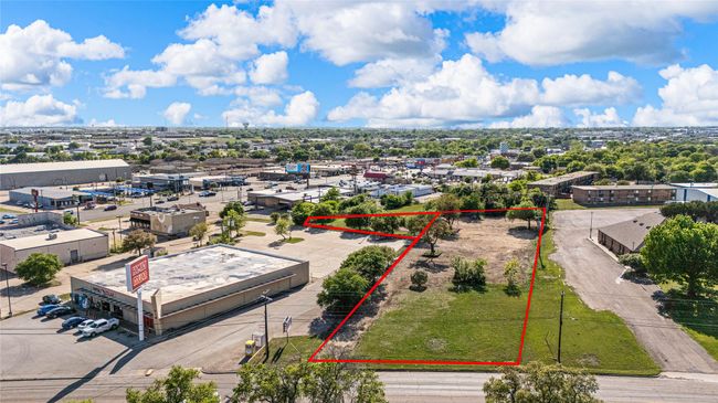 720 N New Rd, Home with 0 bedrooms, 0 bathrooms and null parking in Waco TX | Image 26