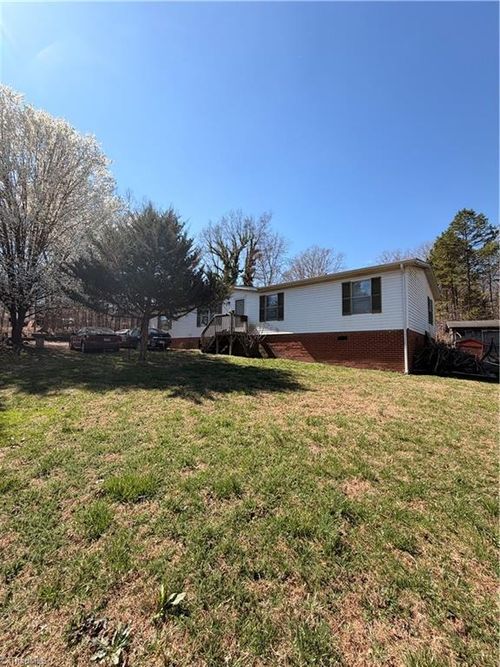 103 Silver Street, Lexington, NC, 27292 | Card Image