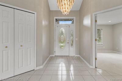 Foyer entry | Image 3