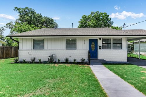 556 E 19th St, Georgetown, TX, 78626-8066 | Card Image