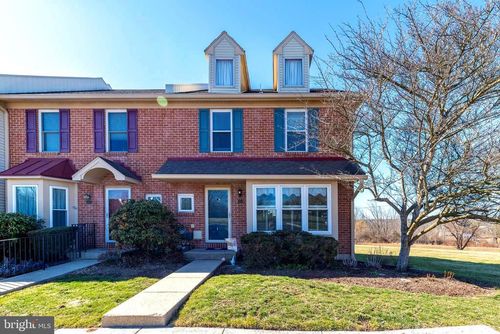 400 Calverton Ct, HARLEYSVILLE, PA, 19438-3067 | Card Image