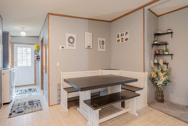 Dining area off the kitchen..jpg | Image 6