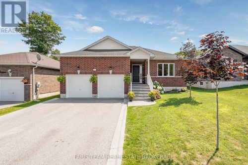 17 Hunter Ave, Victoria Harbour, ON, L0K2A0 | Card Image