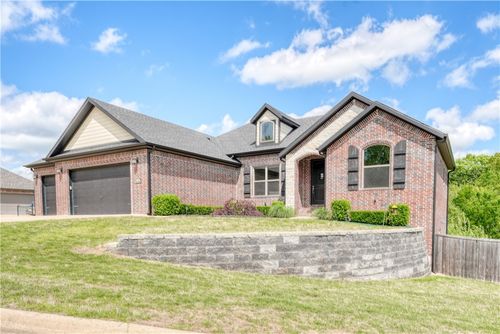 12198 Lost Oak Dr, Bentonville, AR, 72712-4052 | Card Image