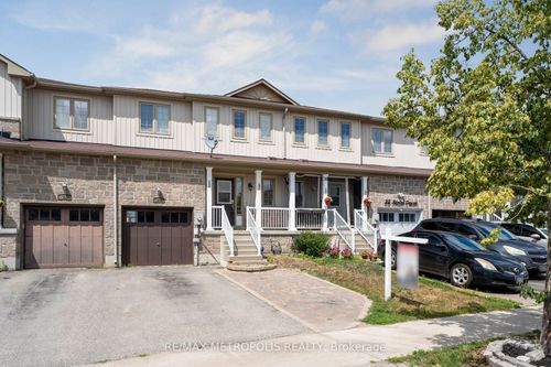 22 Admiral Cres, Angus, ON, L3W1B4 | Card Image