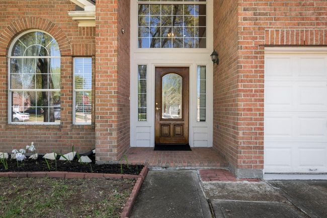 19003 Silent Spruce Ct, House other with 3 bedrooms, 3 bathrooms and 2 parking in Houston TX | Image 8