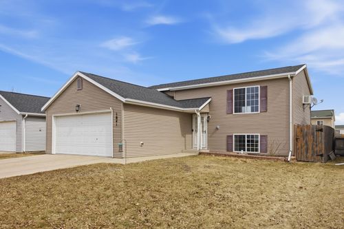 1841 13th St E, West Fargo, ND, 58078-4311 | Card Image