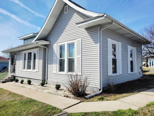 401 South St, Stockton, MO, 65785-8517 | Card Image