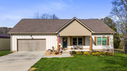 7419 Private Ln, Ooltewah, TN, 37363-9681 | Card Image