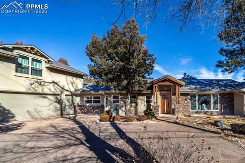 1905 Mesa Rd, Colorado Springs, CO, 80904-1812 | Card Image