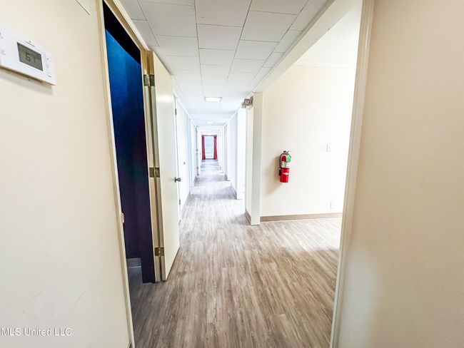 JeffDavis hallway 2 | Image 20