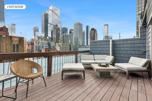 5a-407 W 40th St, New York, NY, 10018-1221 | Card Image
