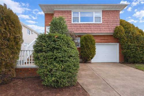 43 Cranford Street, Staten Island, NY, 10308 | Card Image