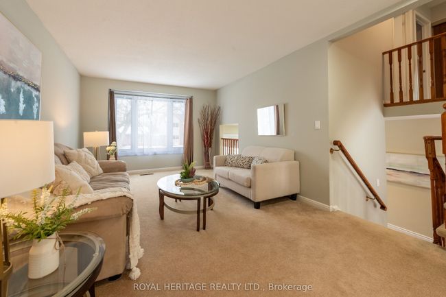 28 Renfield Cres, House other with 3 bedrooms, 3 bathrooms and 2 parking in Whitby ON | Image 16