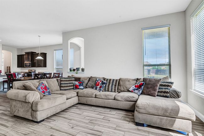 Open Living Space | Image 7