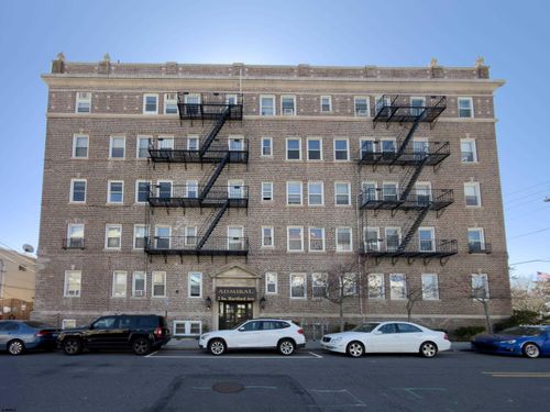 apt-c1-2 S Hartford Ave, Atlantic City, NJ, 08401-6111 | Card Image