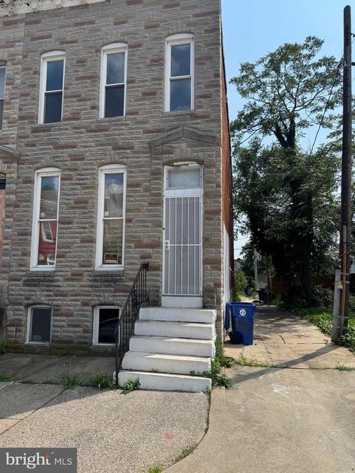 2023 Walbrook Ave, BALTIMORE, MD, 21217-1255 | Card Image