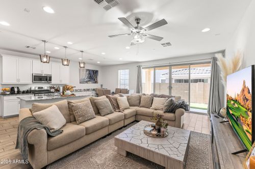 654 S Beebe Street, Gilbert, AZ, 85296 | Card Image