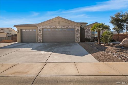 5373 N Canyon Trails Dr, Kingman, AZ, 86409-9427 | Card Image