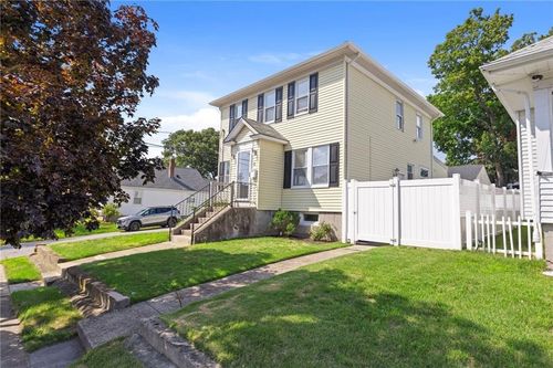 91 Mason Ave, Cranston, RI, 02910-5415 | Card Image