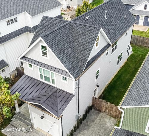 11 Maplewood Ave, Rumson, NJ, 07760-1762 | Card Image