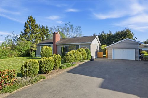 2153 James White Blvd W, Sidney, BC, V8L1Y9 | Card Image