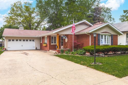 306 W Bennett St, Pontiac, IL, 61764-2504 | Card Image