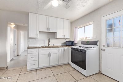 1215 W Vogel Avenue, House other with 2 bedrooms, 1 bathrooms and null parking in Phoenix AZ | Image 3