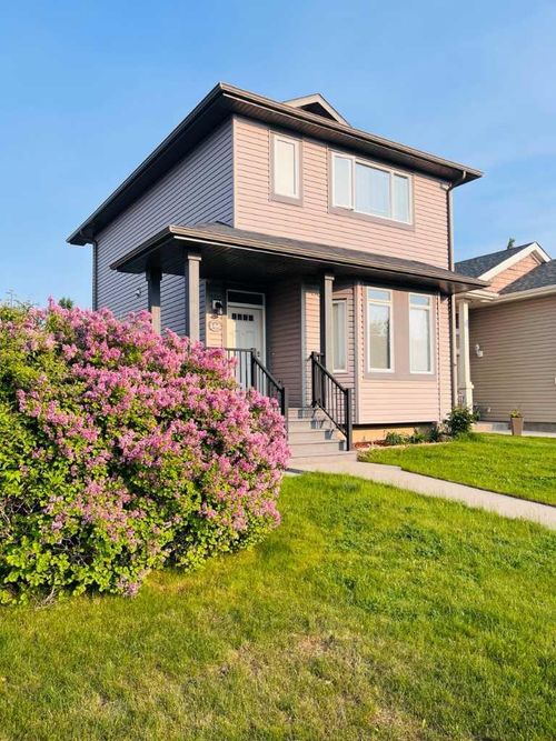 146 Silkstone Rd W, Lethbridge, AB, T1J4C1 | Card Image