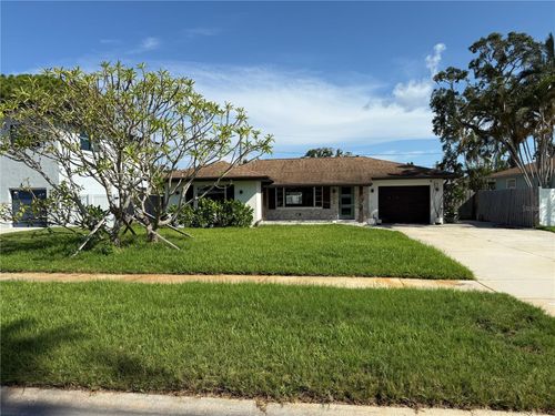 1826 Oregon Ave Ne, St Petersburg, FL, 33703-1922 | Card Image