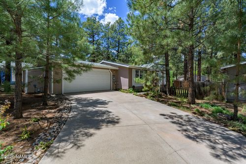 1407 S Union Pacific St, Flagstaff, AZ, 86001-2440 | Card Image