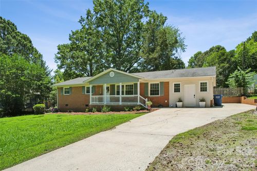 8420 Wilson Woods Dr, Mint Hill, NC, 28227-3543 | Card Image
