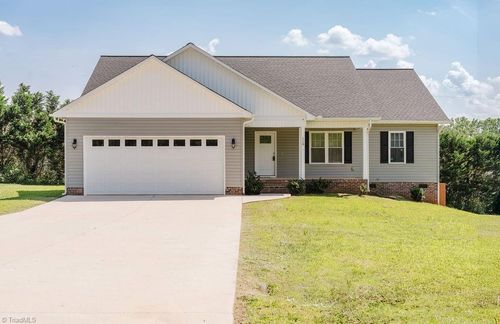 118 Cypress Acres Rd, Statesville, NC, 28625-9673 | Card Image